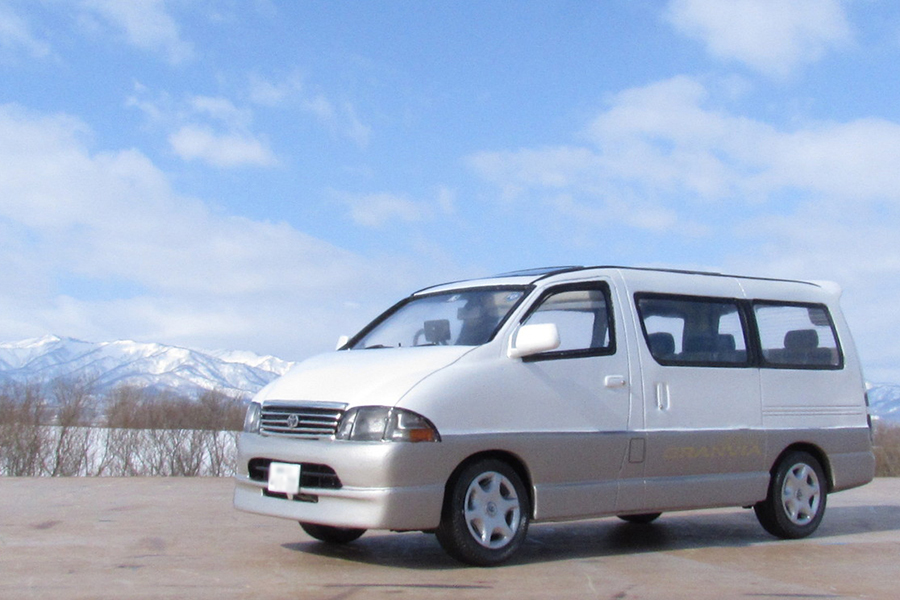 北風舎｜TOYOTA GRANVIA